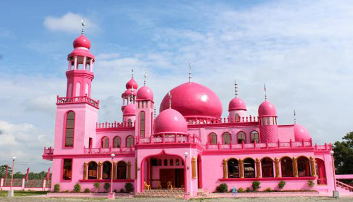 Unik, Masjid Ini Berwarna Pink